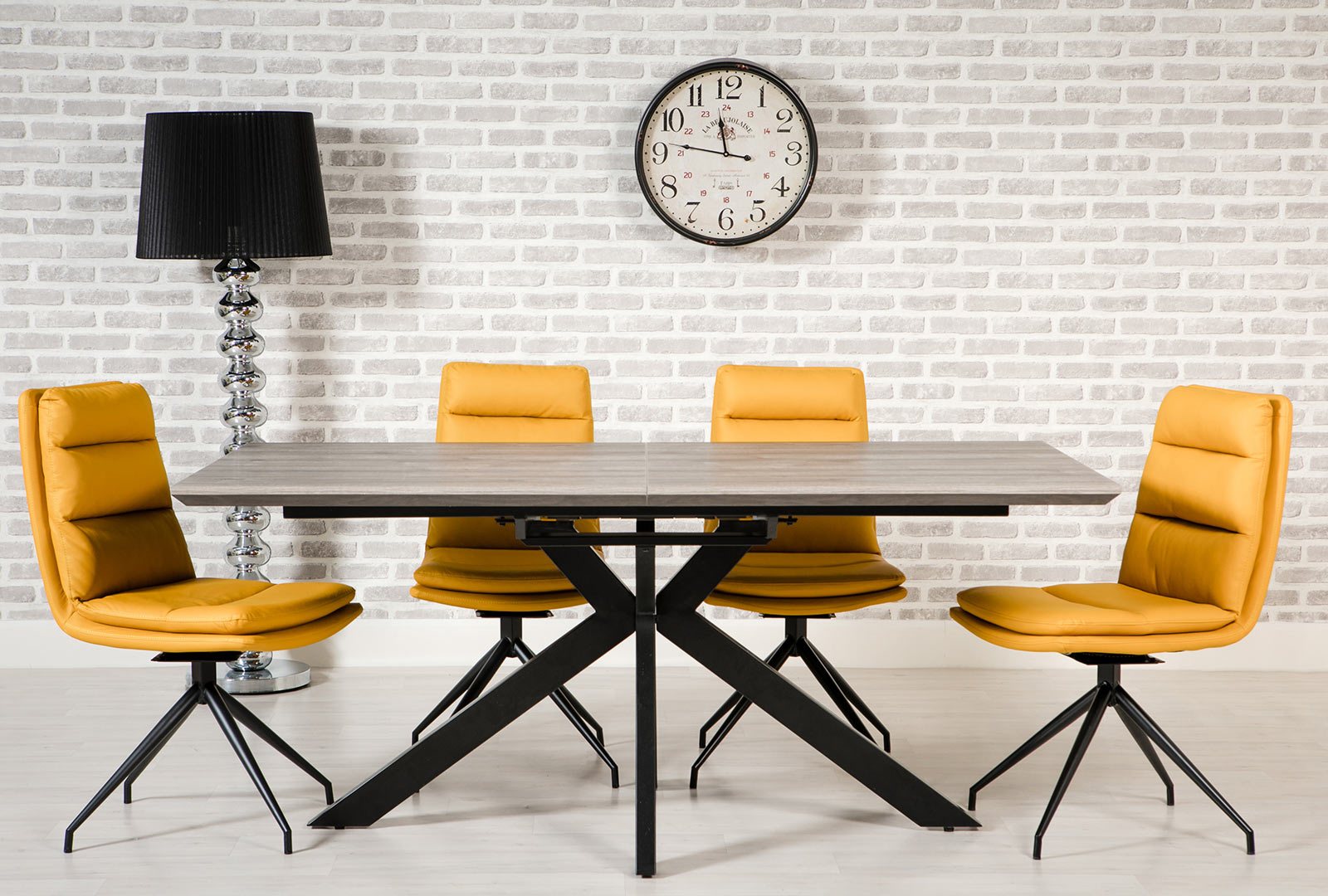 Furniture Link Madrid - Dining Table