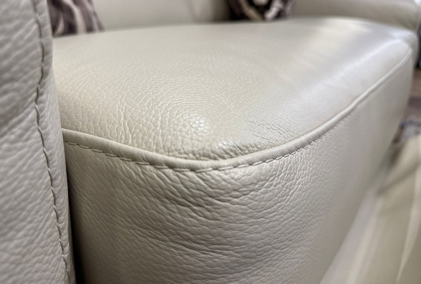 G'Digio Cosenza - 1 Arm 2 Seater