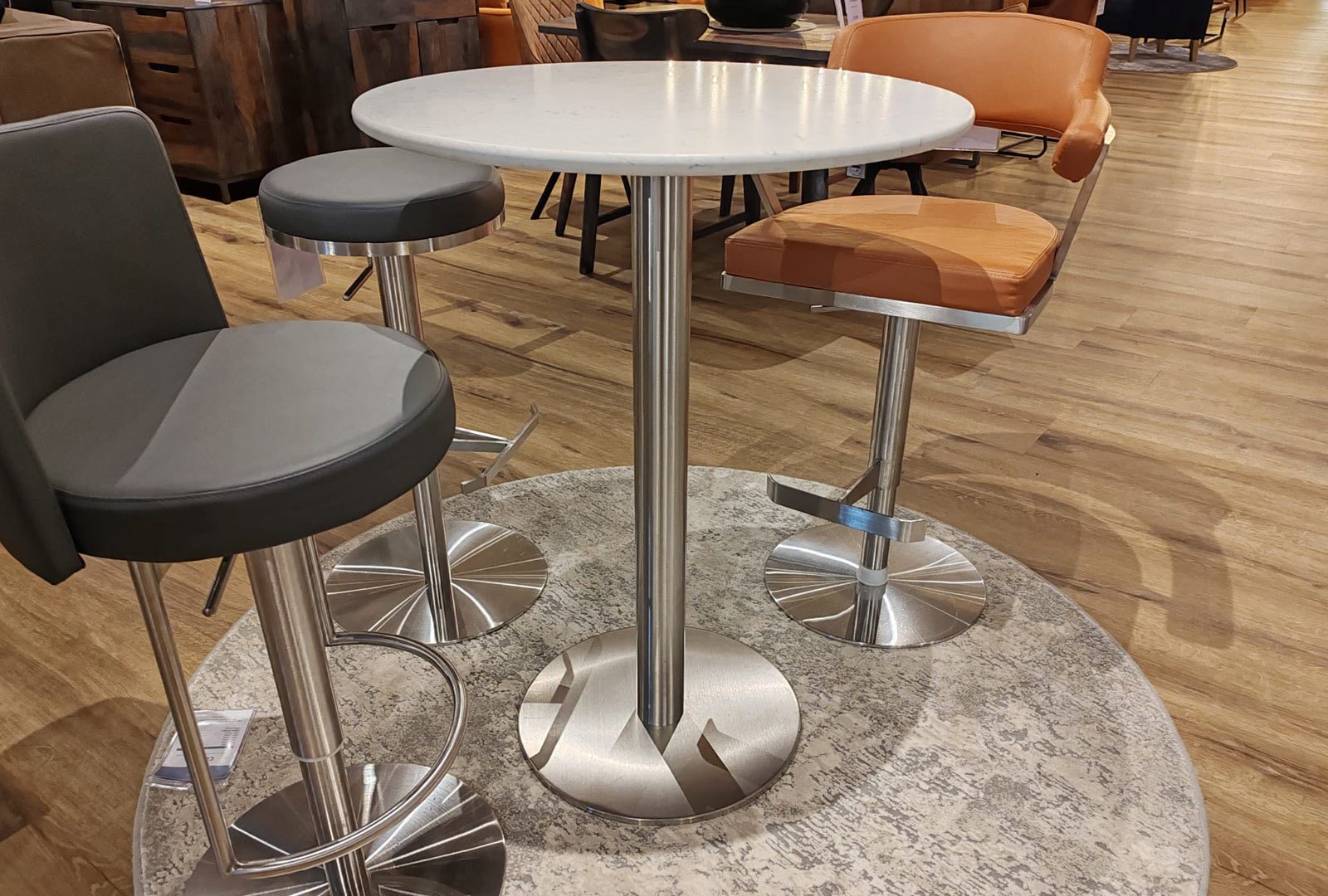 HND Harkala - Circular Bar Table