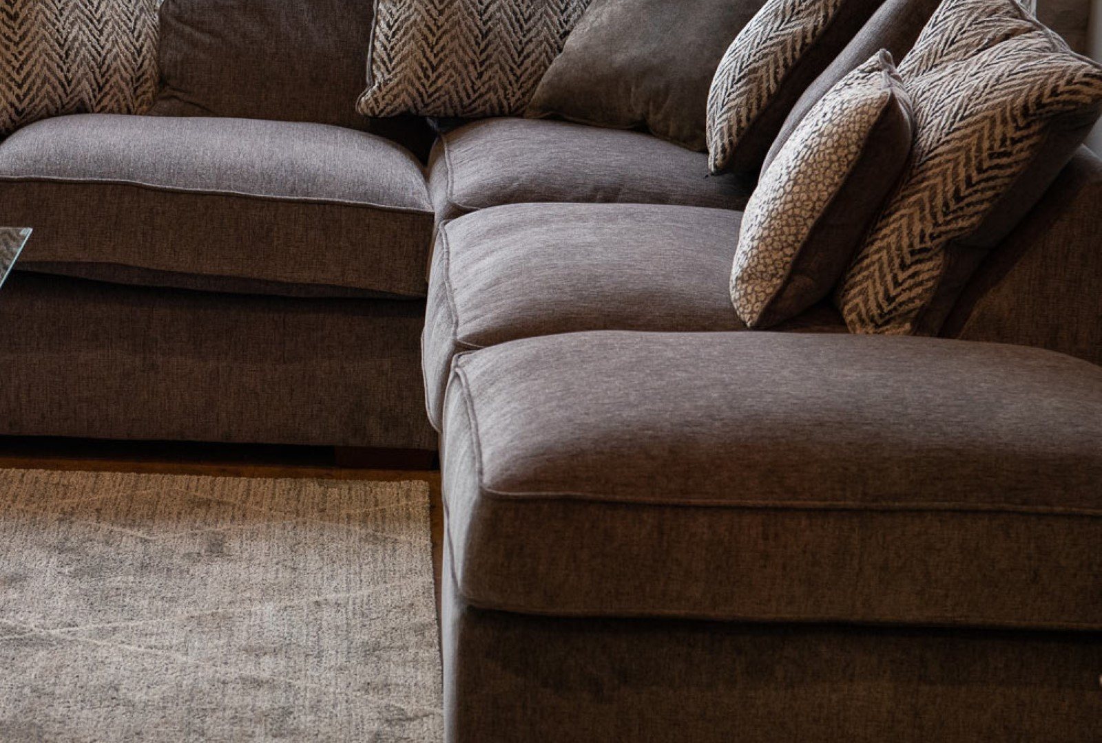 Favaro Close Up Chaise