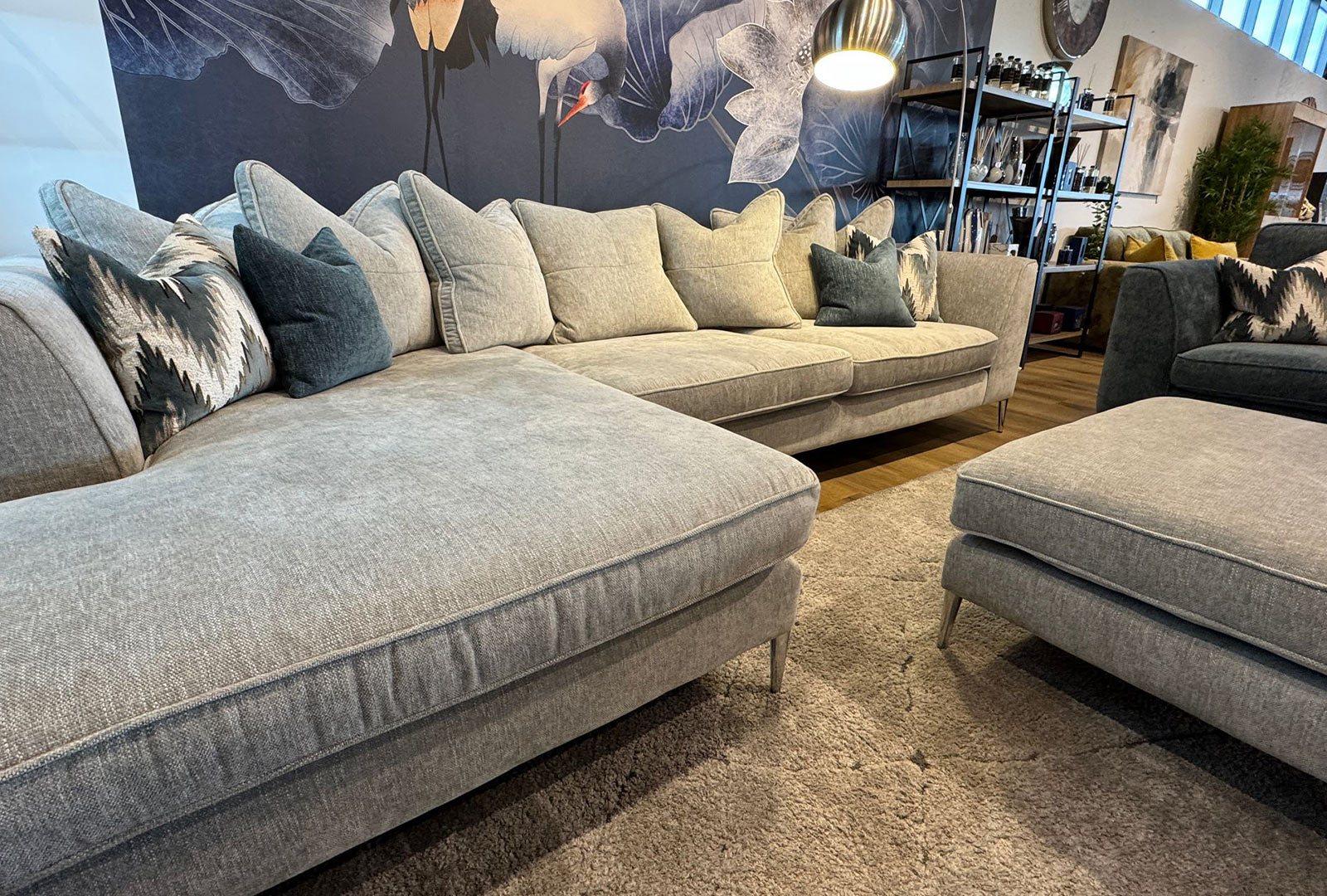 Whitemeadow Lucciano - Small Corner Group