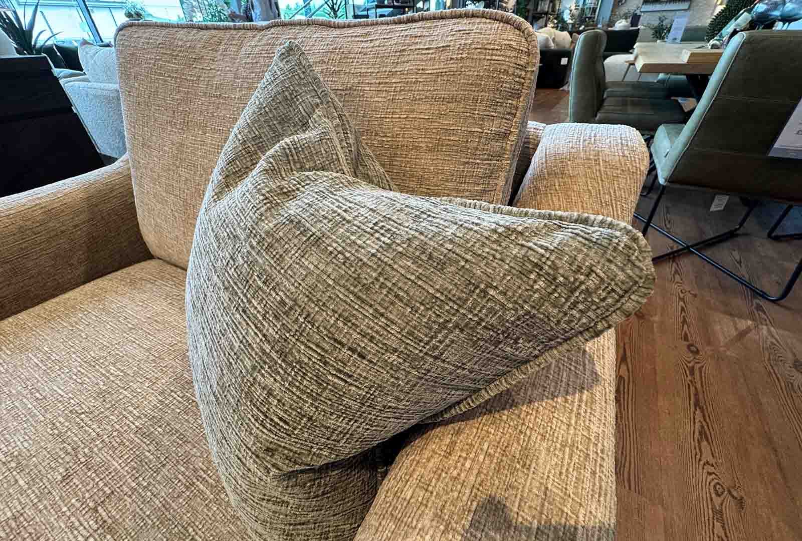 David Gundry Sabden - Love Chair