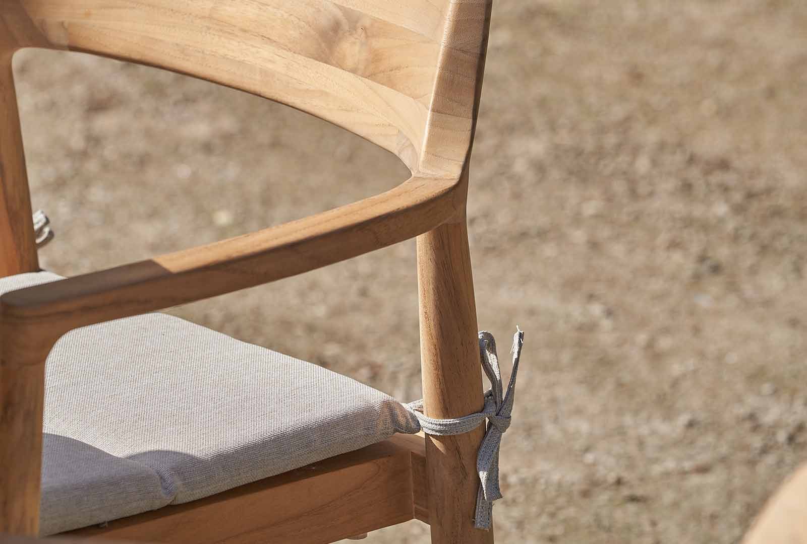 Pacific Lifestyle Redbourn Outdoor 6 Seater Dining Set