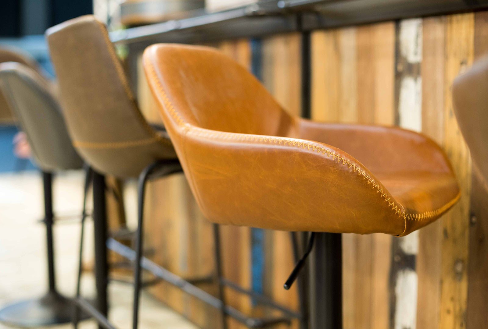 Bluebone Chevington - Gas Lift Bar Stool (Set of 2)