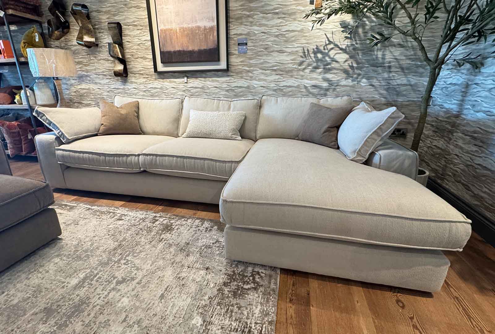 Whitemeadow Arena - Large Chaise Sofa