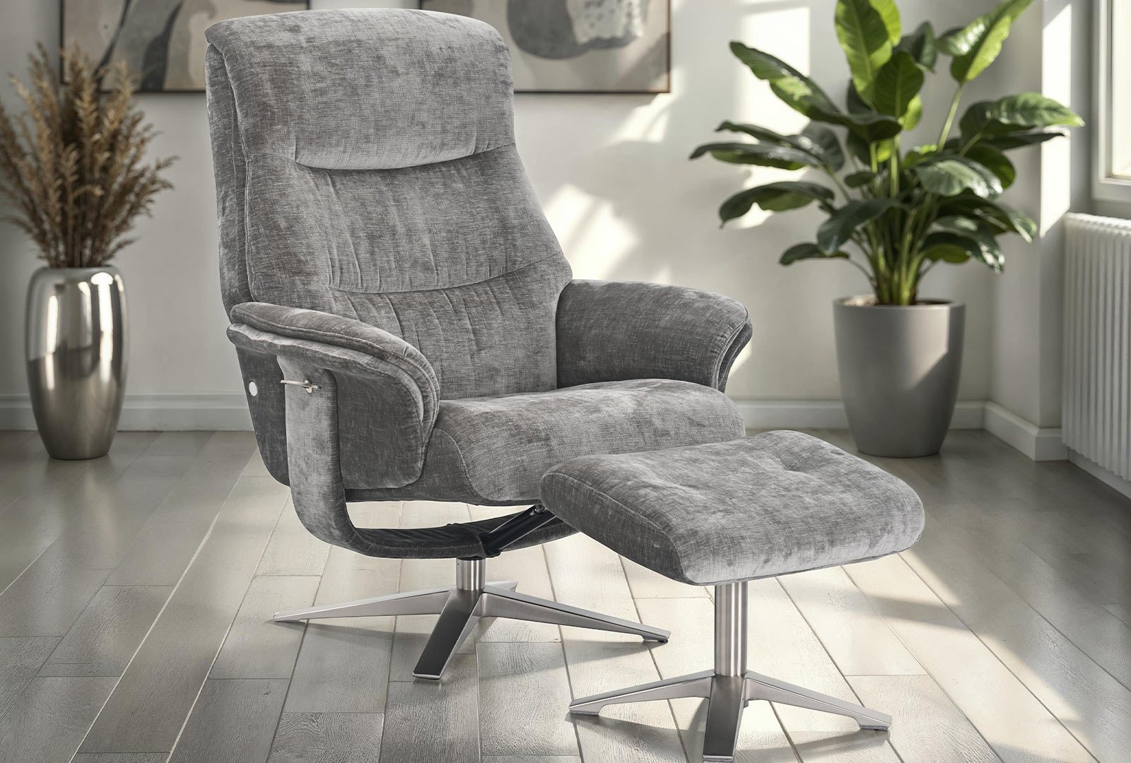 GFA - Global Furniture Alliance Hopkins - Swivel Recliner with Footstool