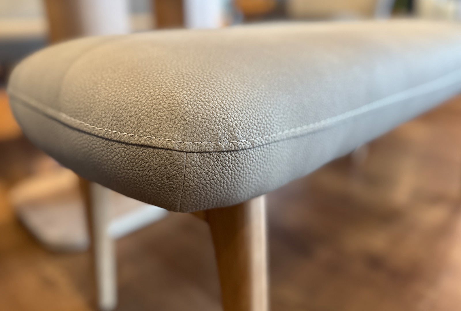 Baker Furniture Sefton - Low Bench