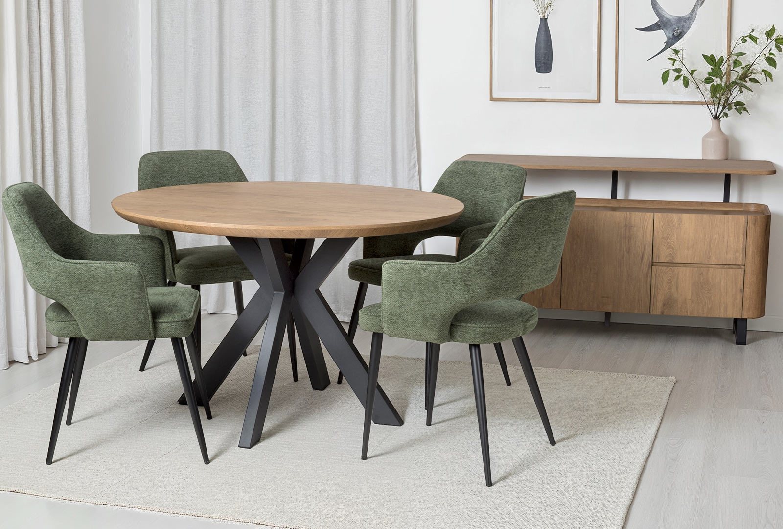 Furniture Link Braxton - Round Dining Table