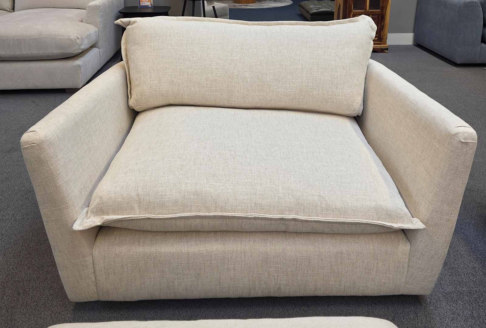 Clearance Taylor Cuddler