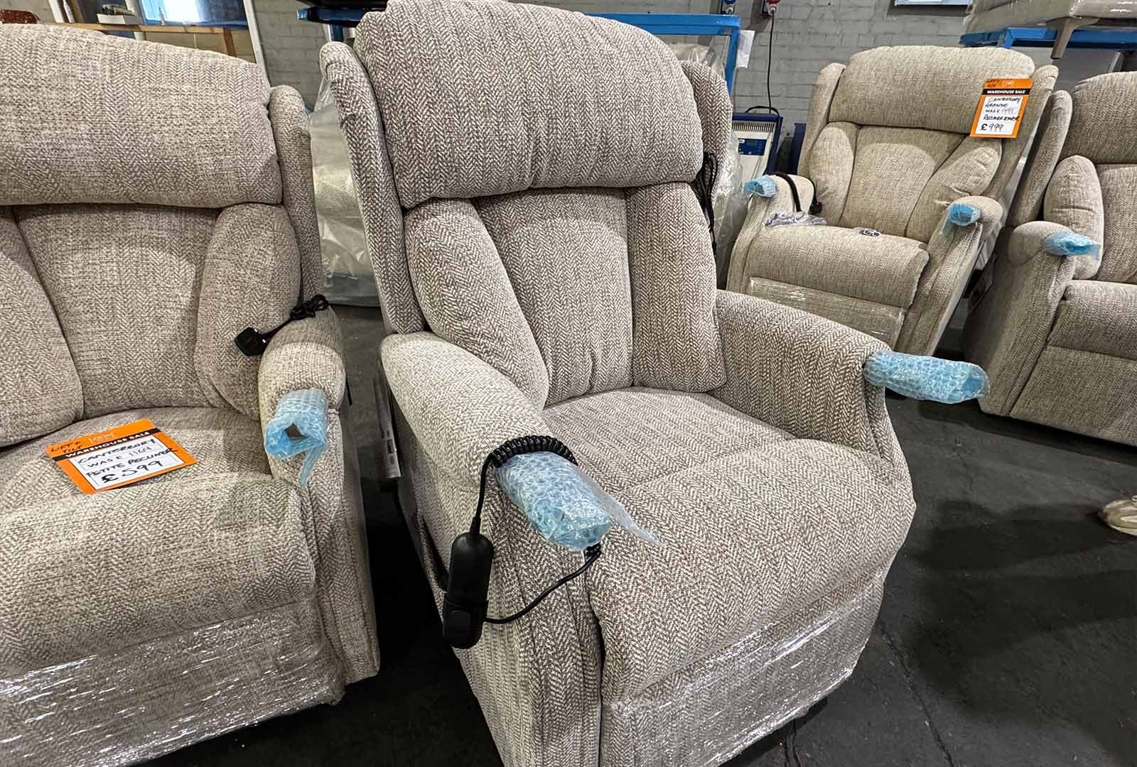 Clearance Canterbury Std Recliner Power