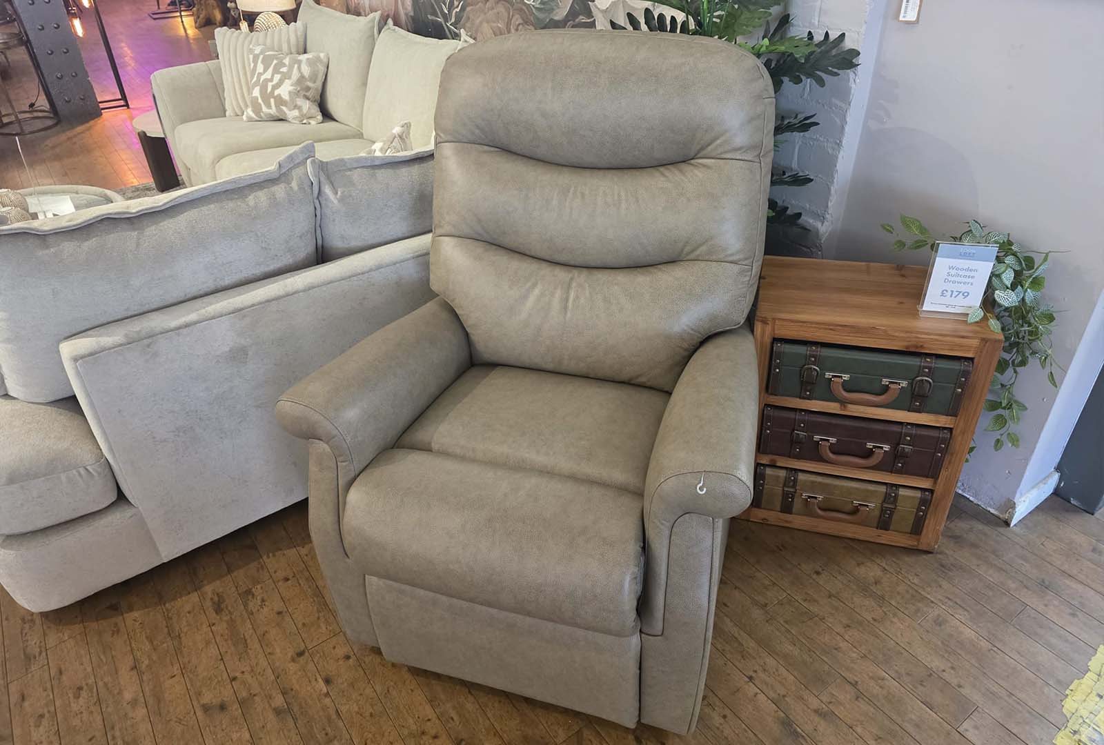 Clearance Hollingwell Fixed Armchair Leather
