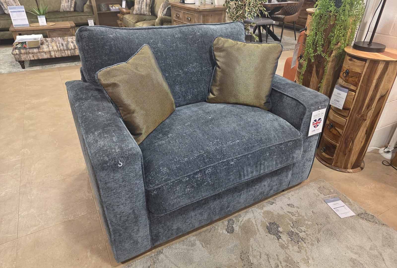 Clearance Cleveland Sofa Bed Snuggler
