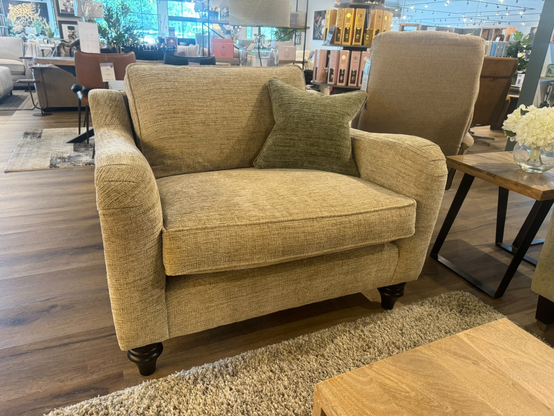 Clearance Sabden Love Chair
