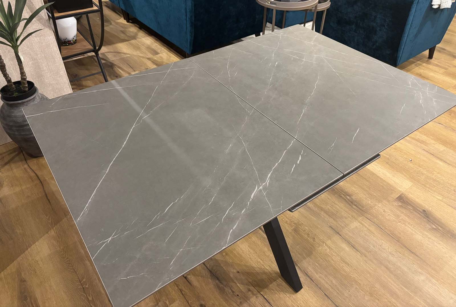 Clearance Lannick Bundle - Extending Table & Astley Chairs