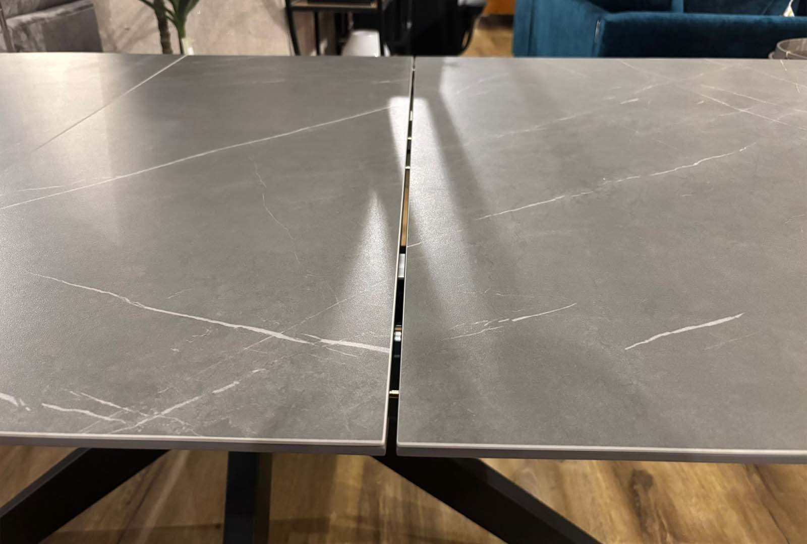 Clearance Lannick Bundle - Extending Table & Astley Chairs