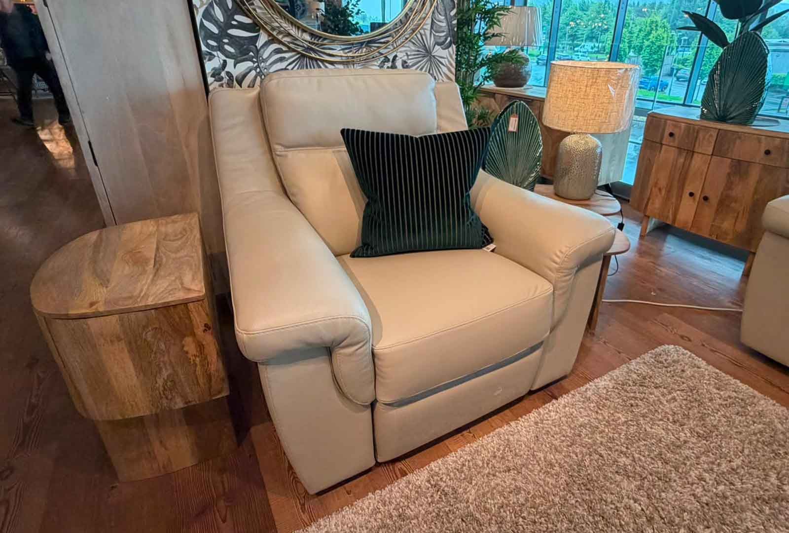 Clearance Cosenza Bundle - 2.5 Seater, Armchair, and Ottoman