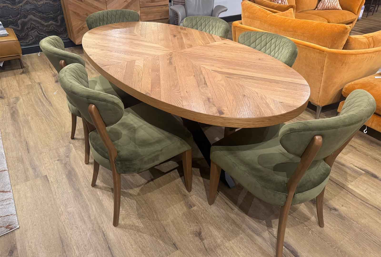 Clearance Eclipse Bundle - Dining Table & Chairs