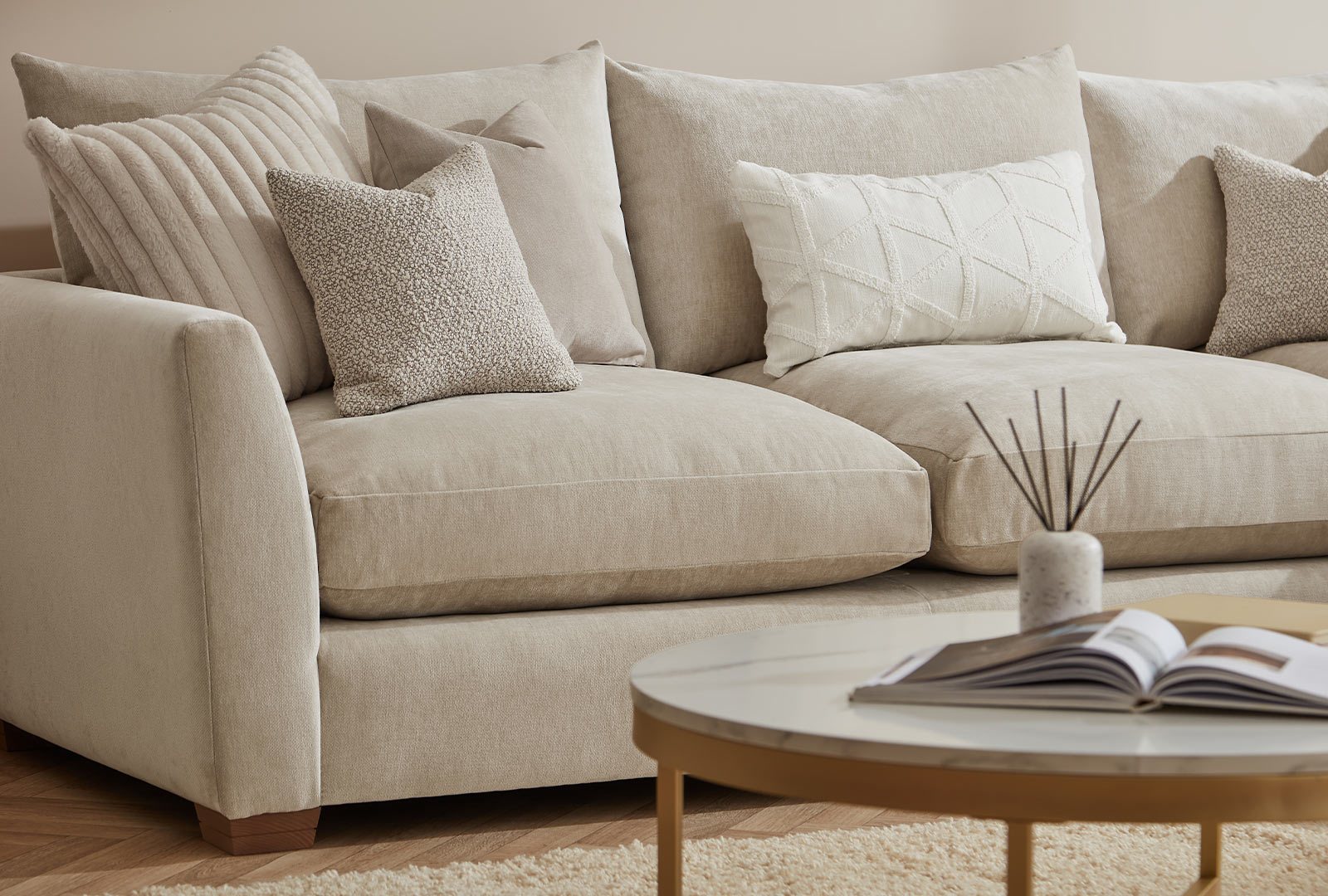 Whitemeadow Moretti - U Shape Corner Group