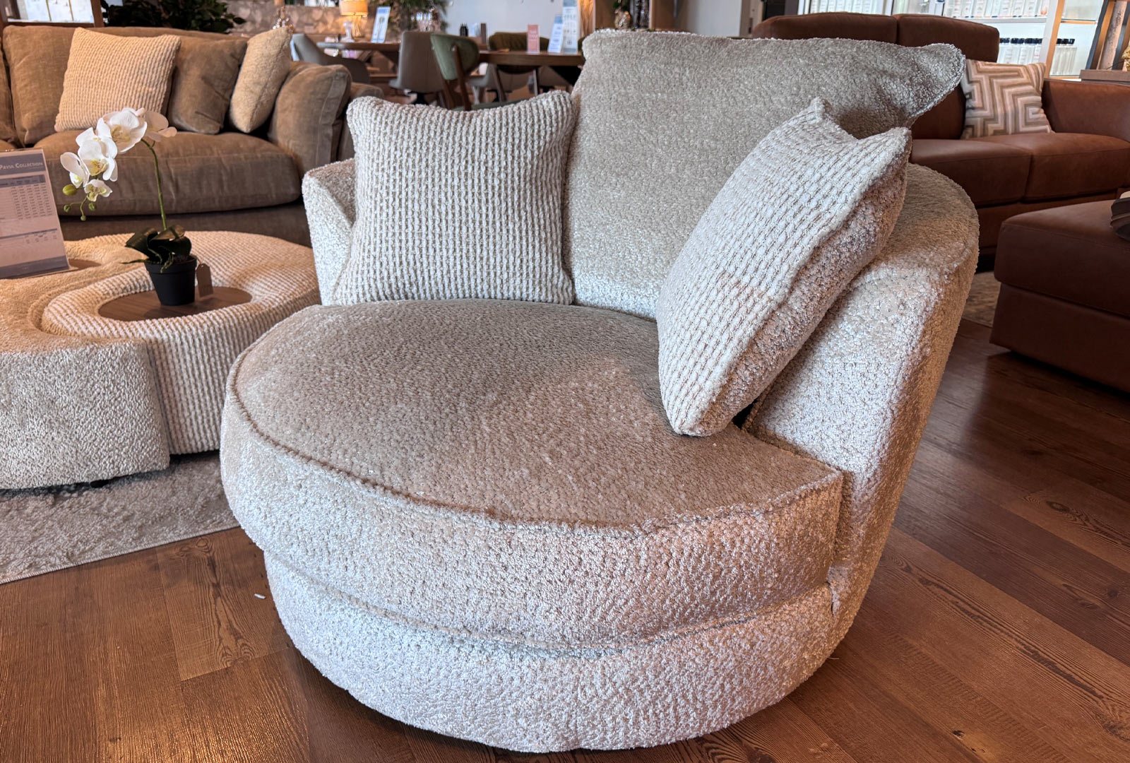 Buoyant Affinity - Swivel Chair