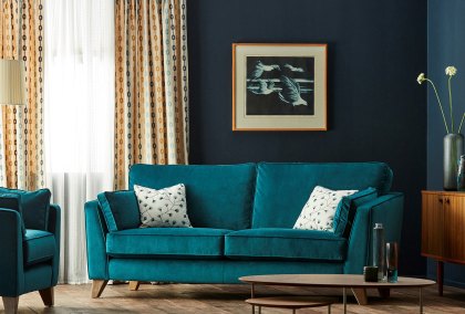 Vardis Chair