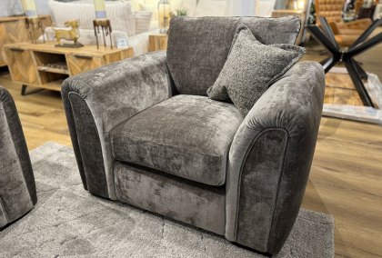 Umbra Armchair Umbra Armchair