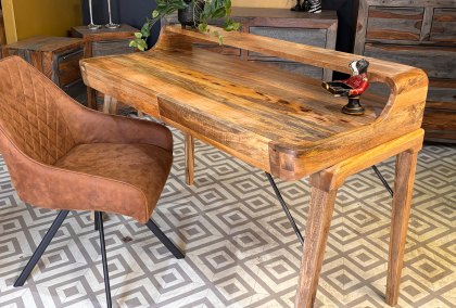 Sion Study Table