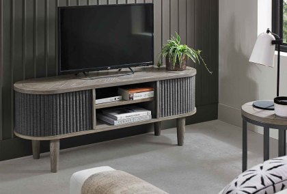 Montrose Entertainment Unit