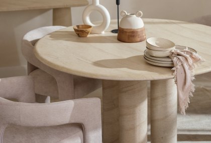 Idol - Dining Table