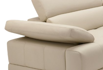 Valiano Corner Chaise Group w/Moving Headrests
