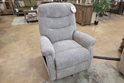 Hollingwell - riser recliner petite