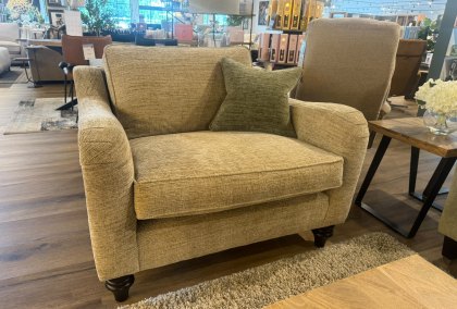 Sabden Love Chair
