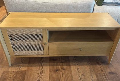 Scorton TV Unit