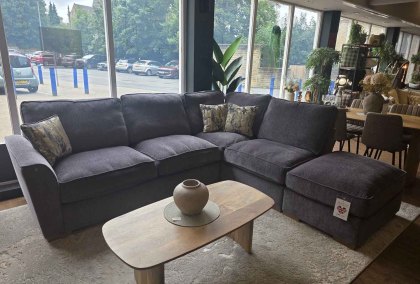 Wickham Corner Chaise Group Wickham Corner Chaise Group