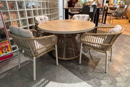 Madron 4 Seater Dining Set Madron 4 Seater Dining Set