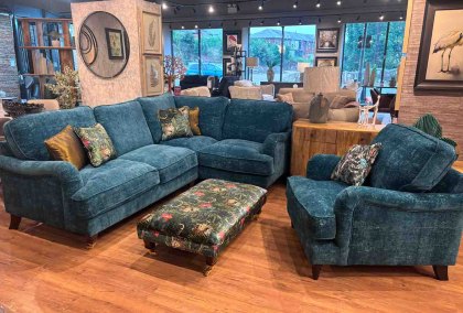 Bethie Bundle - Corner Group, Standard Chair, & Footstool