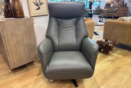 Hollister Zero Gravity Power Swivel Recliner Hollister Zero Gravity Power Swivel Recliner