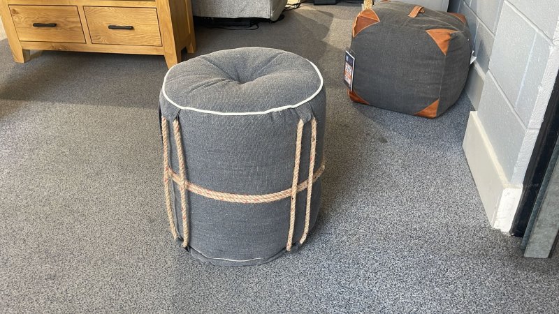 Clearance Oslo Pouf