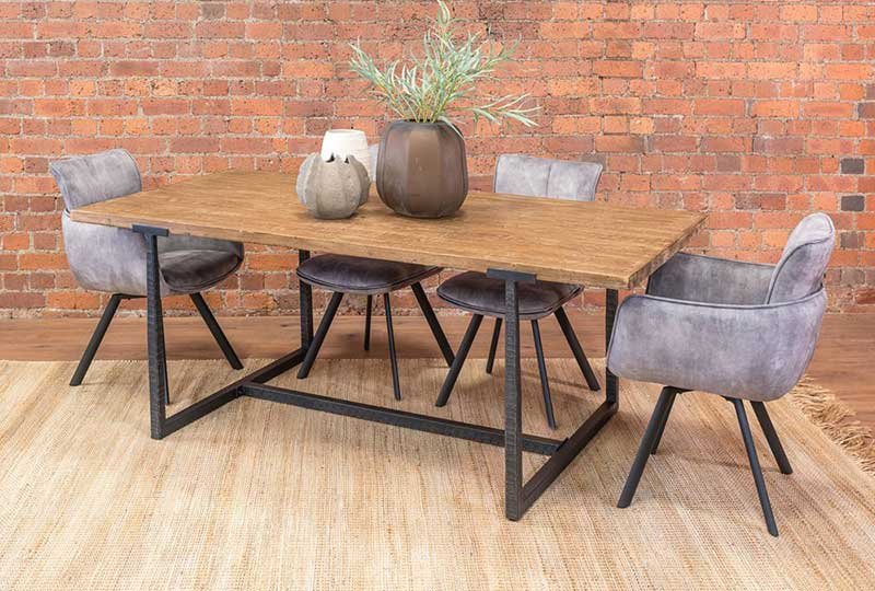 Vault Dining Table With Chairs