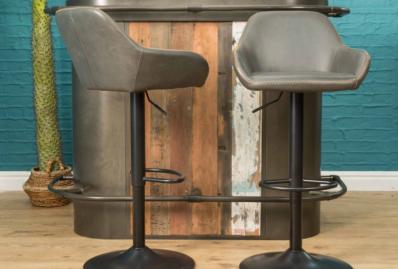 Bluebone Chevington Gas Lift Bar Stool (Set of 2)