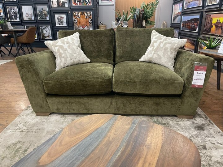 Clearance Regent Medium Sofa