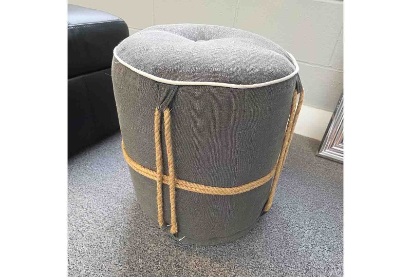 Clearance Oslo Pouf