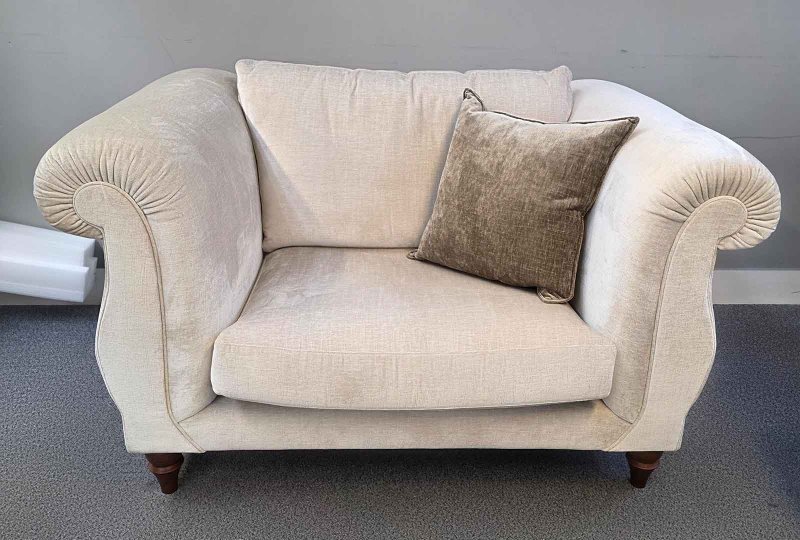 Clearance Maestro Snuggler