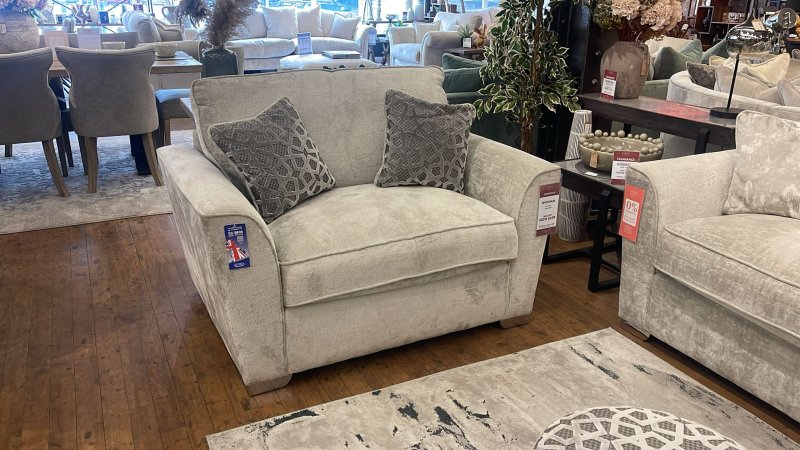Clearance Wickham Love Chair